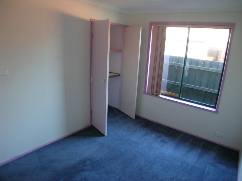 6 JOHNSON BOWL, Meadow Heights VIC 3048