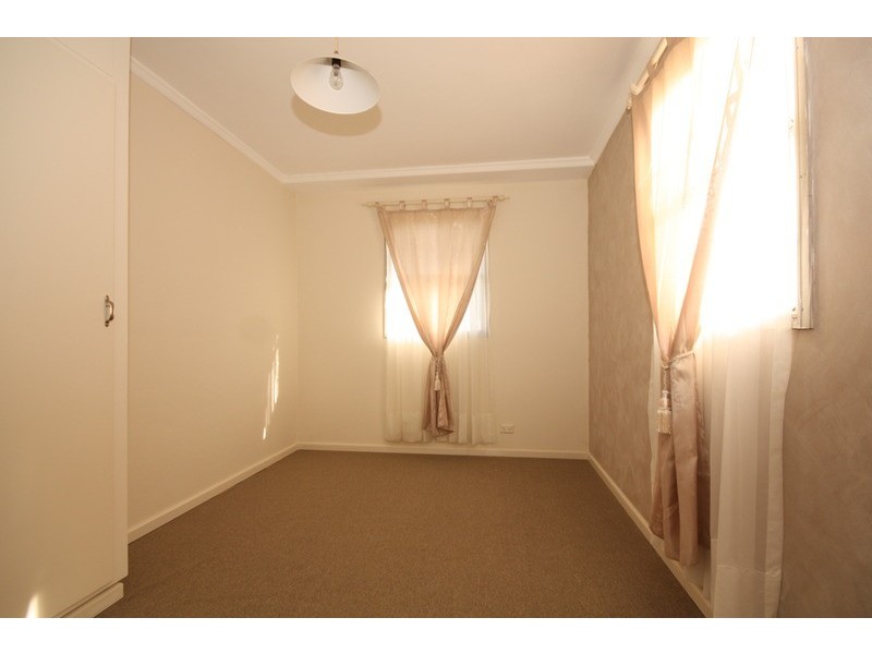 7 Moe Court, Dallas VIC 3047