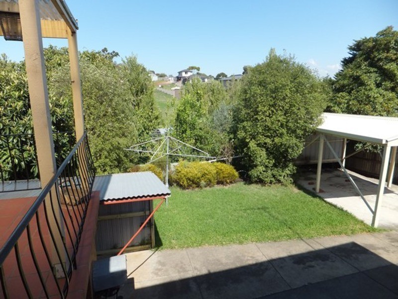 7 Ian Crescent, Airport West VIC 3042