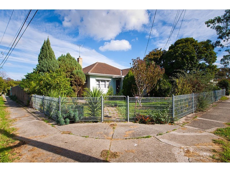 49 Winifred  Street, Oak Park VIC 3046