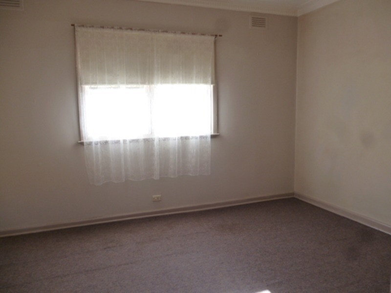 2/142 West  Street, Glenroy VIC 3046