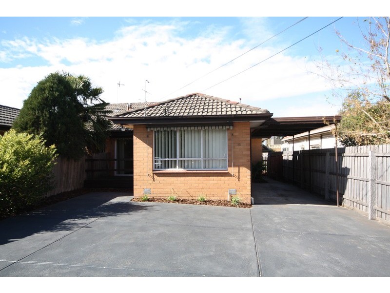 16 Hartington Street, Glenroy VIC 3046