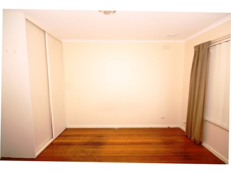 16 Hartington Street, Glenroy VIC 3046