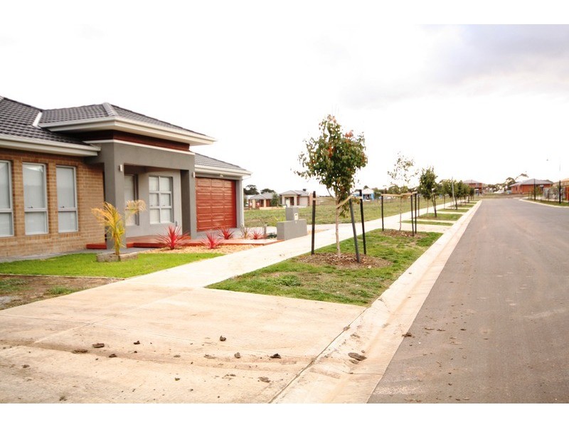 10 Bologna  Crescent, Greenvale VIC 3059