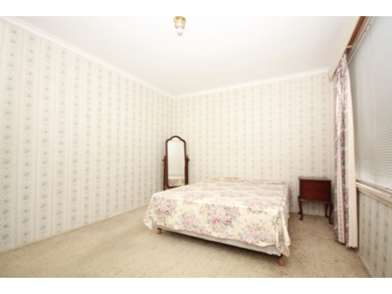 31 Bushfield Crescent, Coolaroo VIC 3048