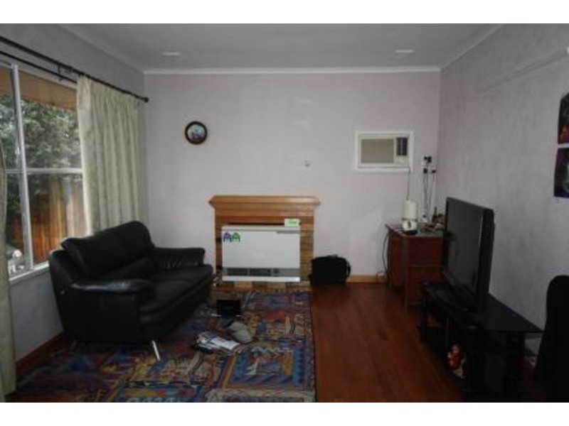 64 Sunset Boulevard, Jacana VIC 3047