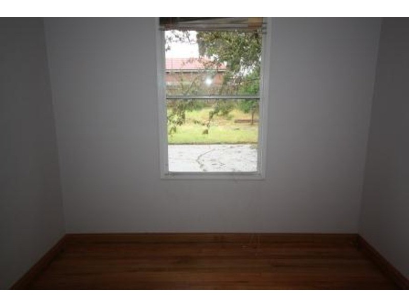 64 Sunset Boulevard, Jacana VIC 3047