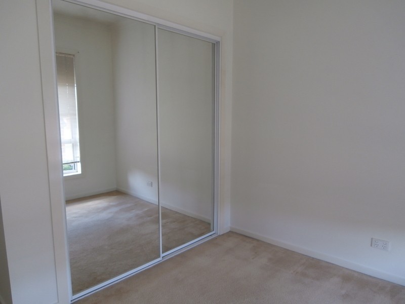 1/180 Glenroy Road, Glenroy VIC 3046