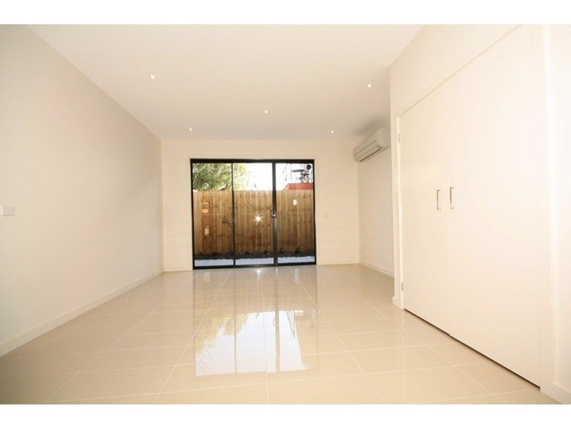 3/28 York Street, Glenroy VIC 3046