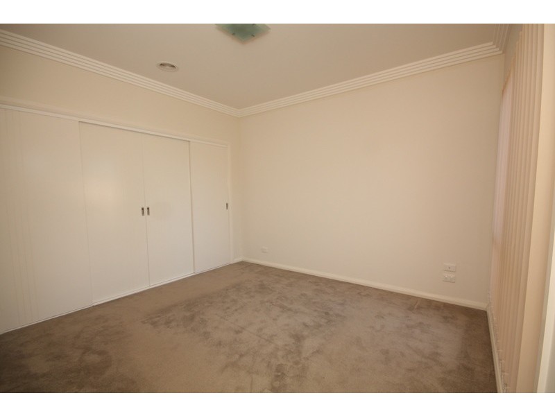 2/79 Bridgewater Road, Craigieburn VIC 3064