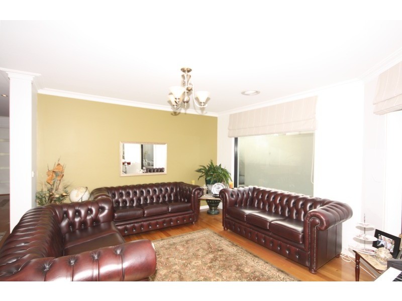 534 pascoe vale rd, Pascoe Vale VIC 3044