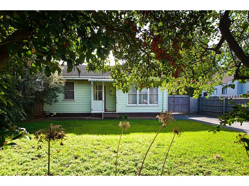 14 Heather Court, Glenroy VIC 3046