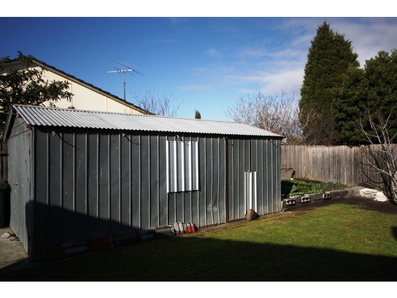 27 Warne Street, Coolaroo VIC 3048