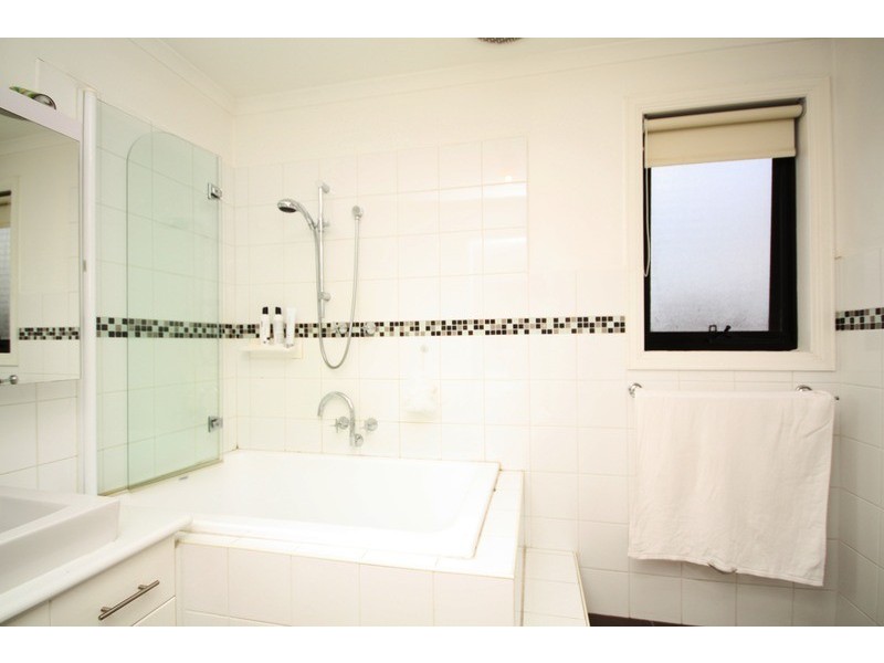 534 pascoe vale rd, Pascoe Vale VIC 3044