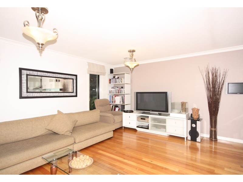 534 pascoe vale rd, Pascoe Vale VIC 3044
