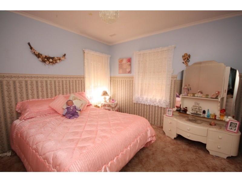 14 Bannister Street, Jacana VIC 3047