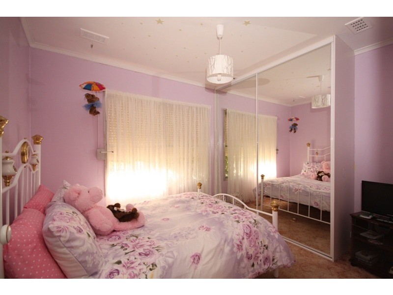 14 Bannister Street, Jacana VIC 3047