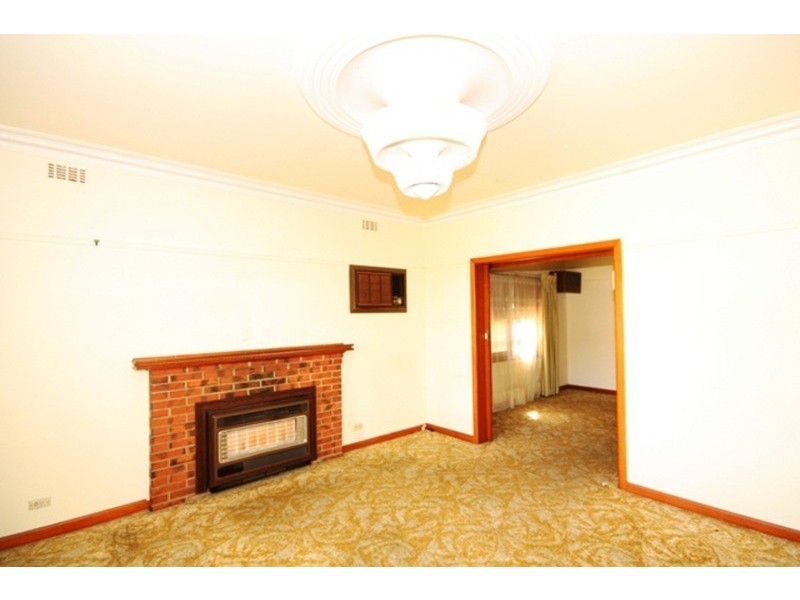 34 Langton Street, Glenroy VIC 3046