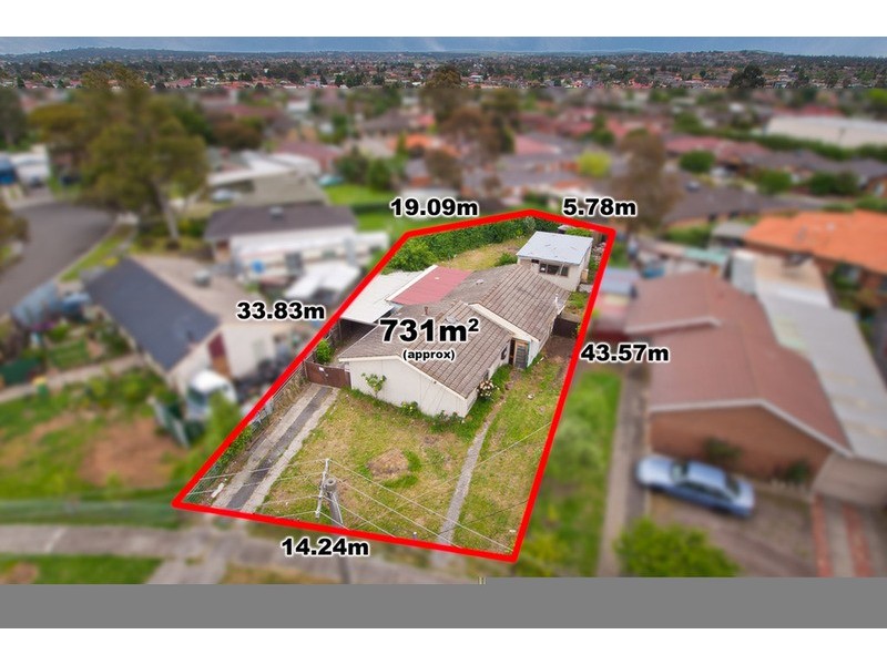 42 Pearson Crescent, Coolaroo VIC 3048