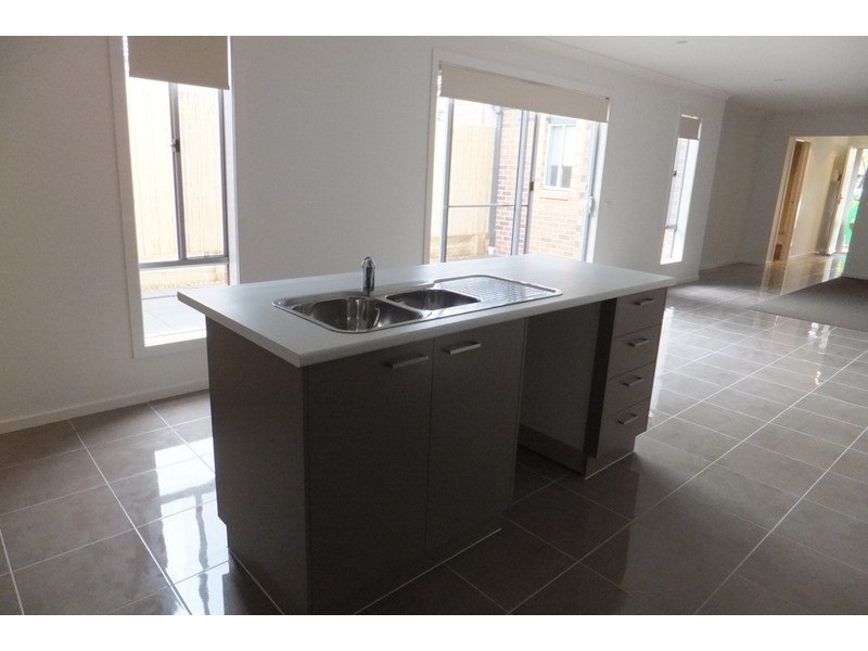 65 Venezia Promenade, Greenvale VIC 3059