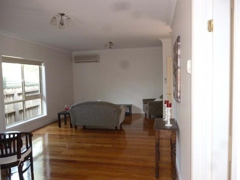 2/76 Langton  Street, Glenroy VIC 3046