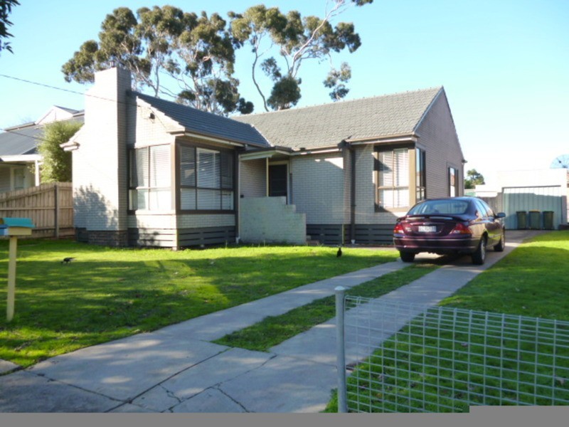 14 Alpine Grove, Pascoe Vale VIC 3044