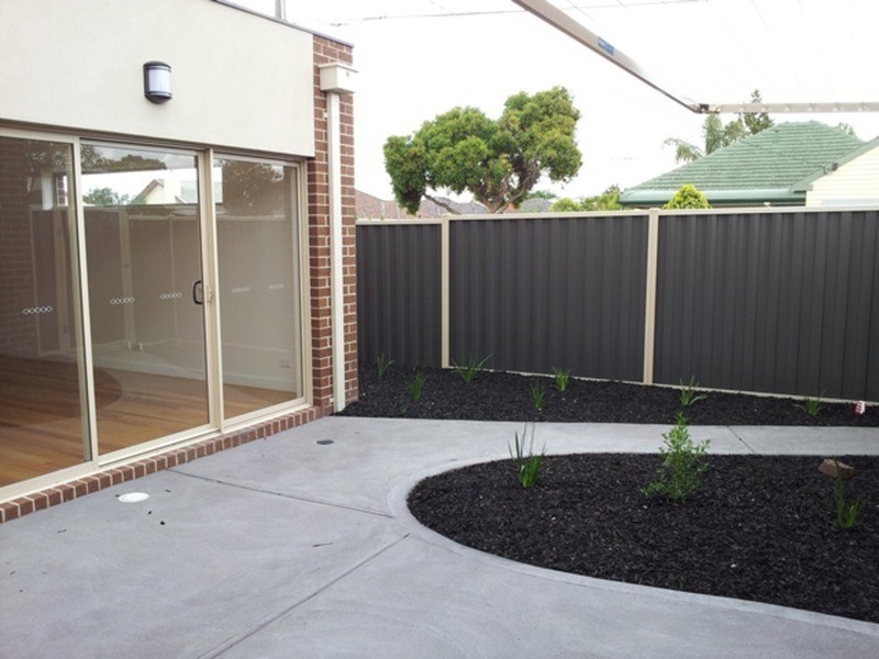 30/A Anselm Grove, Glenroy VIC 3046