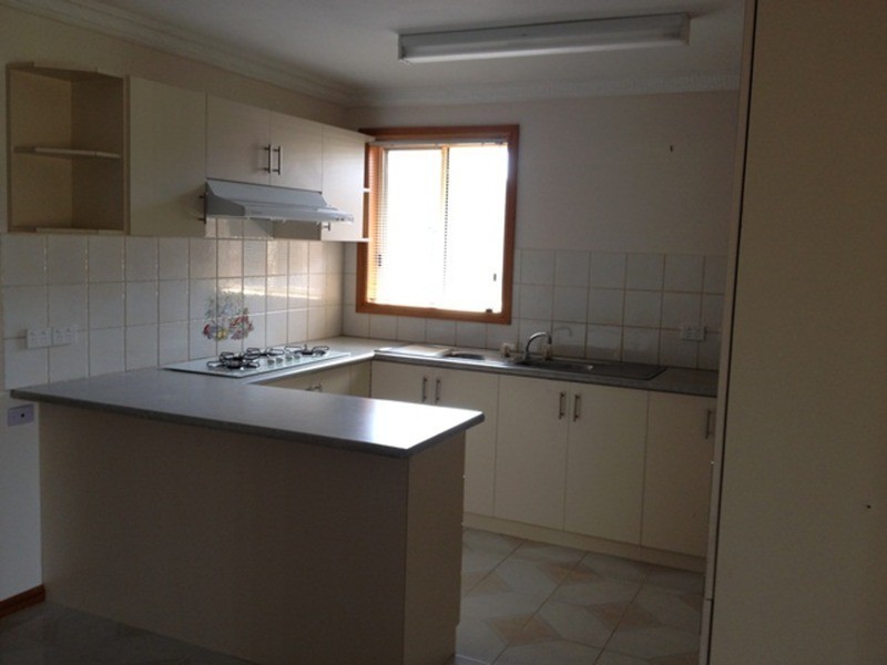 1/2 Tudor Street, Glenroy VIC 3046