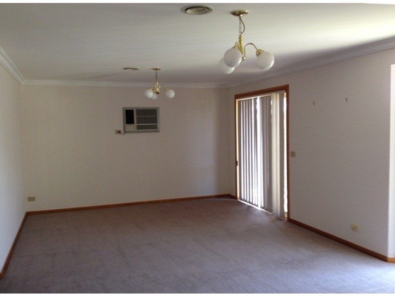 1/2 Tudor Street, Glenroy VIC 3046