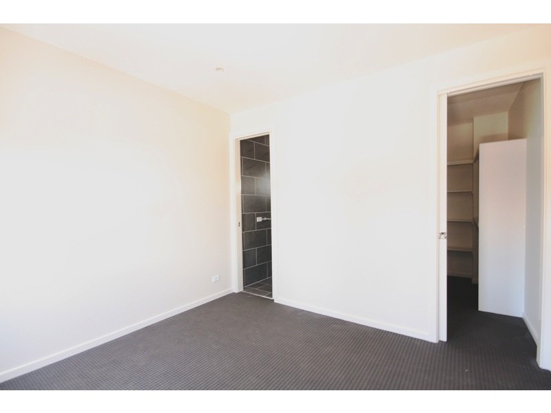 1B Hubert Street, Glenroy VIC 3046