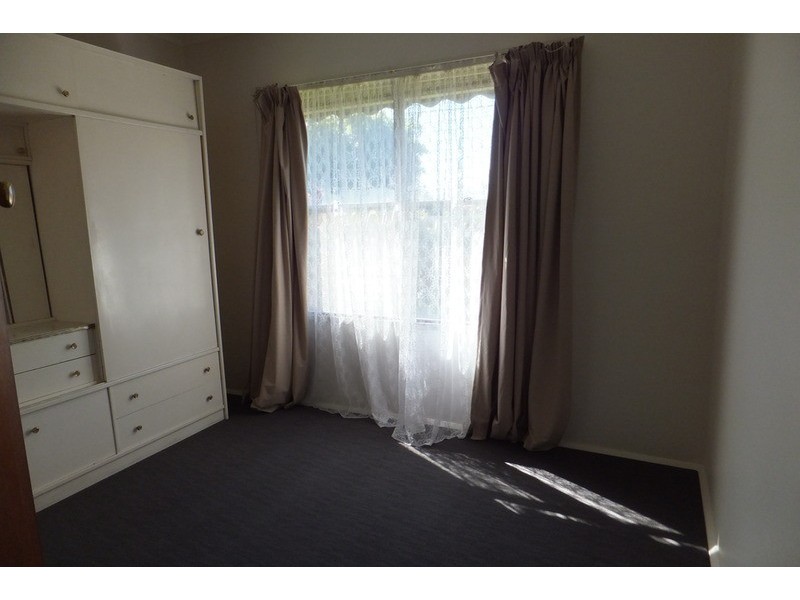 108 Sunset Boulevard, Jacana VIC 3047