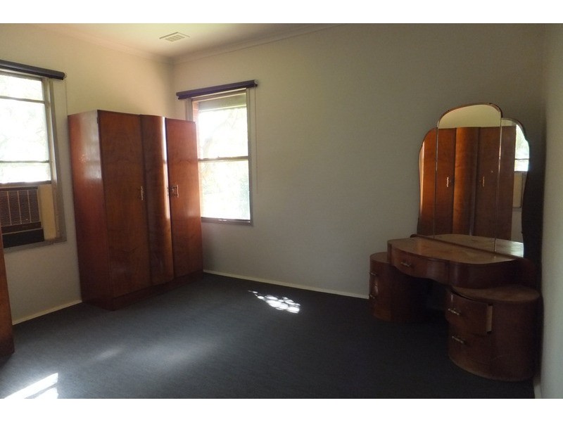 108 Sunset Boulevard, Jacana VIC 3047