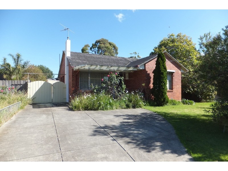 108 Sunset Boulevard, Jacana VIC 3047