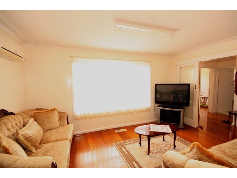 19 Kilmore  Crescent, Dallas VIC 3047