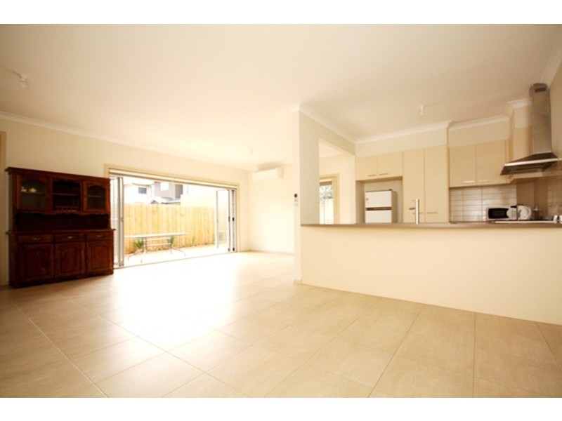 2/61 Maude  Avenue, Glenroy VIC 3046