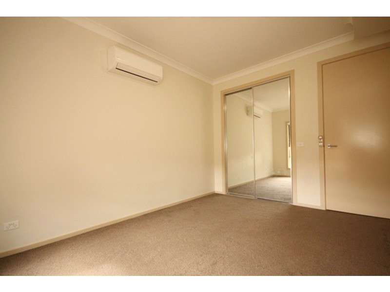 2/61 Maude  Avenue, Glenroy VIC 3046