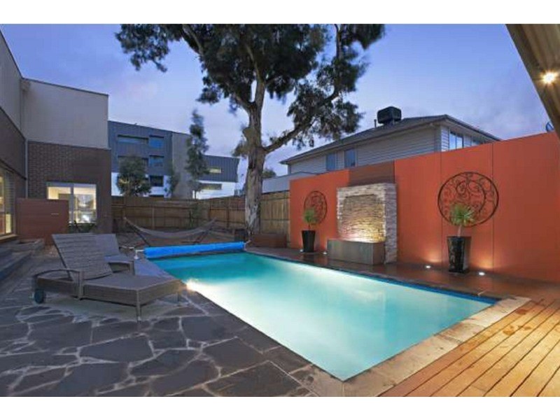 111 Parkville Avenue, Parkville VIC 3052