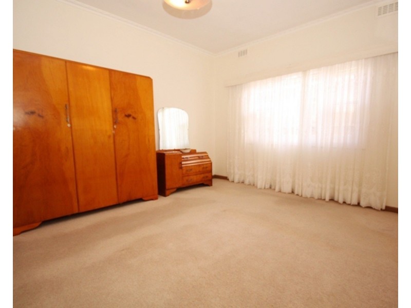 9 Salisbury Street, Glenroy VIC 3046