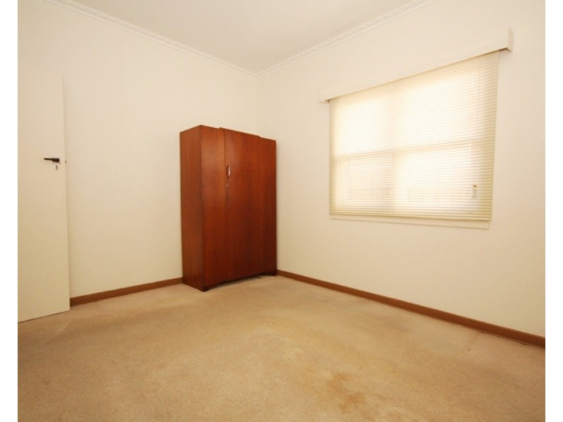 9 Salisbury Street, Glenroy VIC 3046