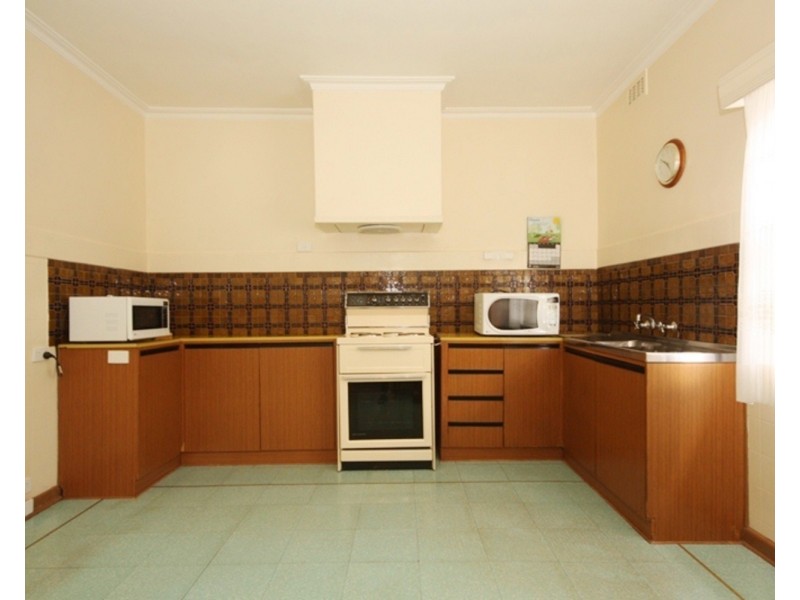 9 Salisbury Street, Glenroy VIC 3046