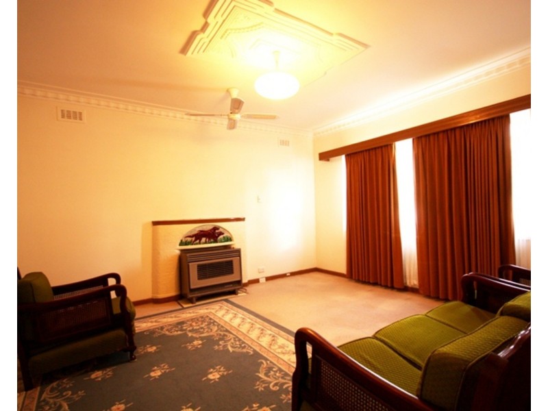 9 Salisbury Street, Glenroy VIC 3046