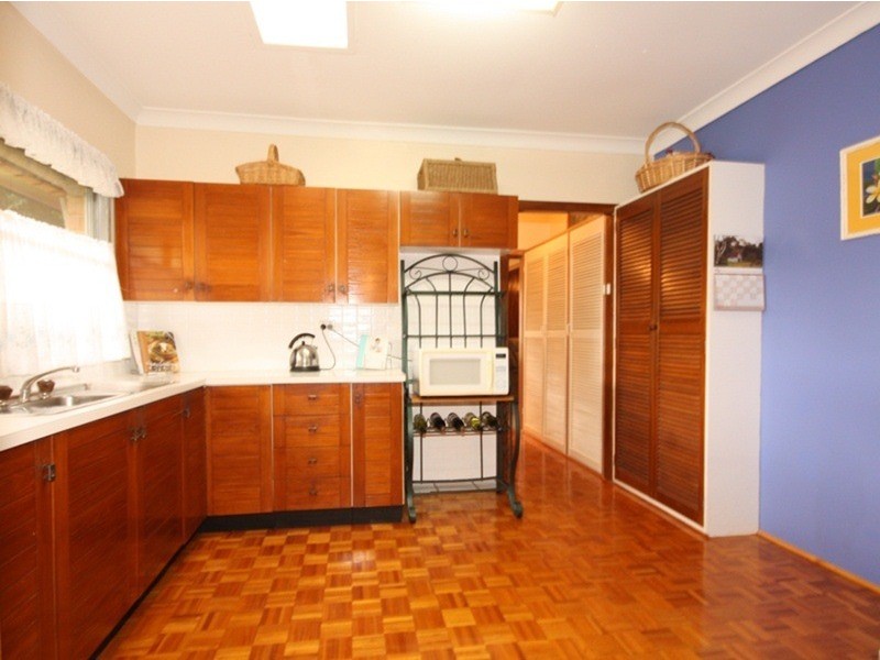 41 Emu Parade, Jacana VIC 3047