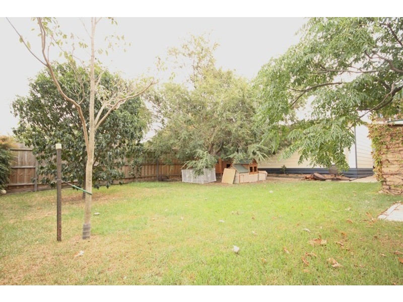 41 Emu Parade, Jacana VIC 3047