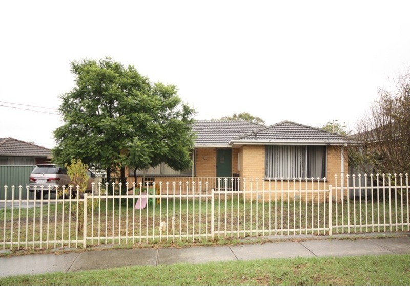 15 Corinella Crescent, Dallas VIC 3047