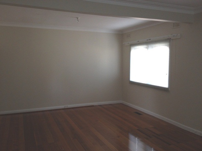 24 Marie Street, Oak Park VIC 3046