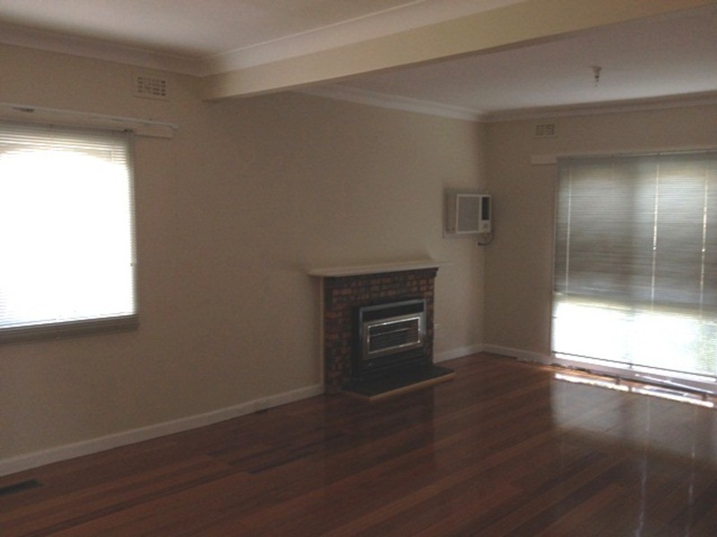 24 Marie Street, Oak Park VIC 3046