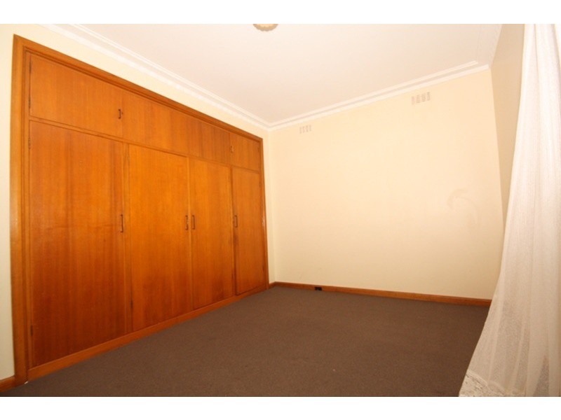 49 Gladstone Parade, Glenroy VIC 3046