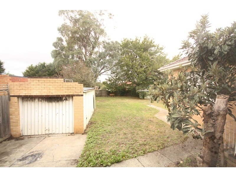 49 Gladstone Parade, Glenroy VIC 3046