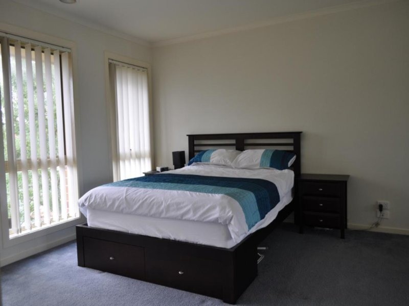 2A Cornwall Road, Pascoe Vale VIC 3044