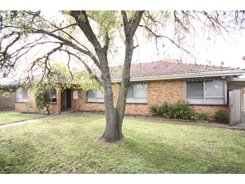 76 Wheatsheaf Road, Glenroy VIC 3046